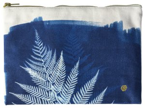 POUCH