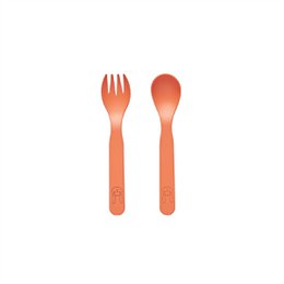  Colorful, plastic kids cutlery set in orange and pink shades. Includes a fork and spoon.