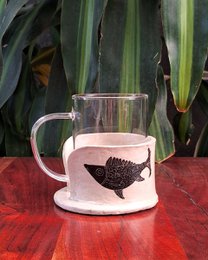  Clear glass mug with black fish design, papier-mâché holder set, minimalist aquatic theme