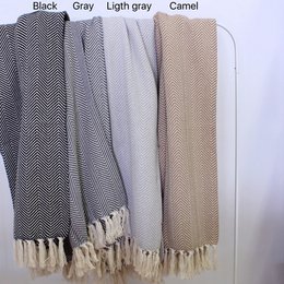 100% Luksuriøse Stripes ZigZag bomuldstæppe lavet i Portugal