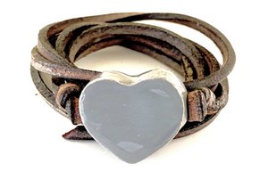 Bracelet leather lace with gray heart