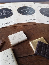 ASTROLOGIA CIOCCOLATINI -LATTE- PACKAGING CORNICE FOTO © + CARD