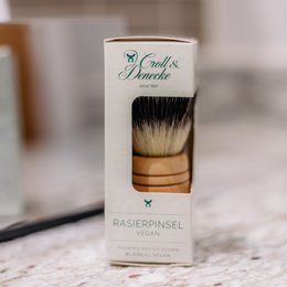Vegan shaving brush
