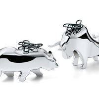 Bull & Bear paper clip holder