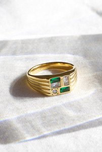 Harpa - Signet Ring for Women