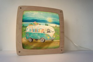 Plate on vacation with a van