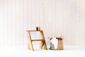 Opstapje, LOBO krukje van massief eikenhout