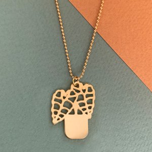 Alocasia Polly golden necklace
