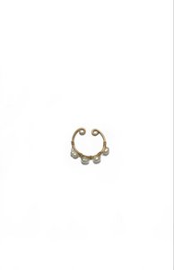 MAYA pearl ear cuff