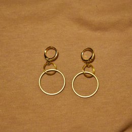Boucles d'oreilles Welcome Huggie
