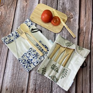 Cutlery set made of bamboo