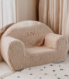 Teddy stoel zitting met geborduurde naam in beige