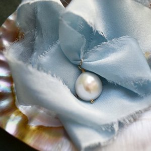 Daphne Seidenhalsband