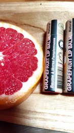 Bio-Grapefruit-Lippenbalsam 15 ml – ein Stück