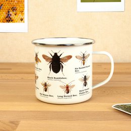 Gift Republic Mok emaille - Enamel Mug - Bee
