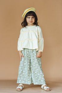 Lose Hose mit Alice-Blume