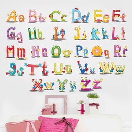 Bunte und lustige Buchstabenaufkleber