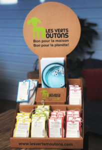 Les Verts Moutons display van gerecycleerd karton