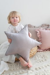 Linen STAR pillow, kids cushions L size. Available in Forest Green, Gray, White, Powder Pink, Sea Blue, Beige, and Caramel. Soft, plush, and decorative pillow for kids' room.