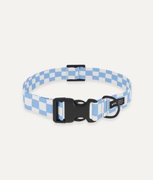 Recycled PET necklace with blue vichy design, suitable for pets with neck sizes 17-60cm. Made of durable, eco-friendly materials.