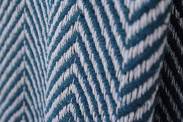 100% Luksuriøse Stripes ZigZag bomuldstæppe lavet i Portugal