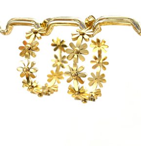 Earrings flowers