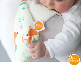 Soft, absorbent burp cloth featuring a sweet fox design. Made of 100% organic cotton for gentle use on baby's skin.