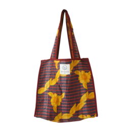  Tote bag in kantha N°753, a handcrafted handbag featuring a vibrant yellow floral pattern on a burgundy striped background, made from durable materials.