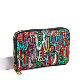 Colorful boho-style wallet with paisley pattern, made of durable material, measures 14.5x8.5x2.5cm, suitable for carrying coins and cards.