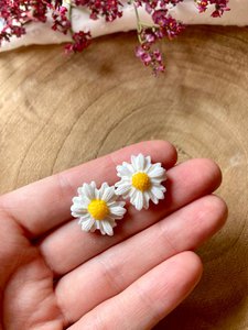 Clay Earrings Stainless Steel Daisy Studs large