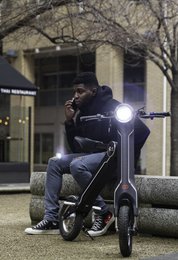 Der offizielle exklusive Cruzaa E-Scooter Carbon Black