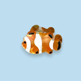  Colorful fish-shaped hair clip made of plastic, available in rose and green colors.