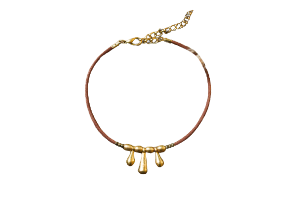 Leren armband 3 kleine messing druppelbedels » Handgemaakt