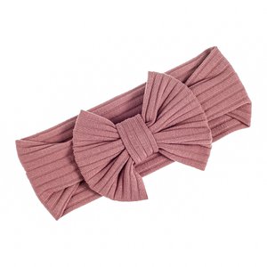 Emma Clay Rosa Schleife