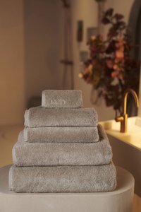 Grande Handdoek 100x180cm - 5 kleuren! - Uw huis, uw spa