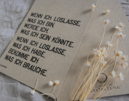 Stamped Postcard "Wenn ich loslasse"