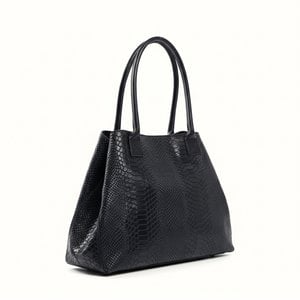 LOLA Nero leather bag