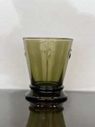 Set of 6 olive green tumblers, 24 cl capacity, featuring a bee design.
