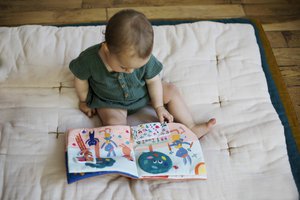 Activity book GABIN RABBIT (20x20 cm)