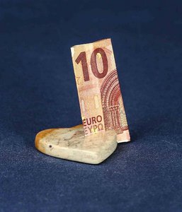 607 Business card holder heart natural - soapstone