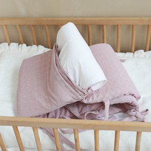 Besticktes Nestchen für Babybett 30x180 oder 30x210 cm/2 Farben