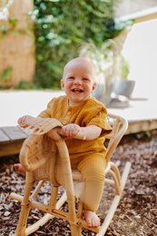 'Muslin set (shirt+pants) for kids in various colors and sizes. The description includes details about the colors, materials, and styles of the product.'

The muslin set (shirt+pants) for kids is available in a variety of colors, including braun, weis, and senf. The set is made of soft, breathable muslin fabric and comes in different sizes to fit children aged 74/80, 86/92, and 98/104. The shirt and pants can be worn together or separately, making it a versatile and comfortable option for kids.