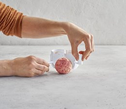 Gefüllter Fleischbällchenhersteller klein