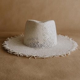 San Pancho · White beach hat