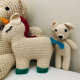 Luna-Leena unicorn cuddle rainbow - organic cotton - 0+ - hand crocheted in Nepal