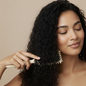 YOSMO Bounce Curl Haarbürste – Für Definition, Volumen und kräuselfreie Locken