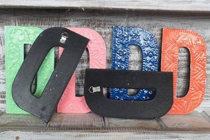 Letter "D" - Diverse kleuren - 15cm