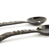 Besteck mit rohem Griff aus schwarzem Horn