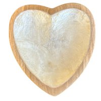 Teakschüssel mit Muschelherz