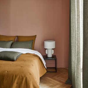 CARLINA quilted bedspread bronze and black bumble bee